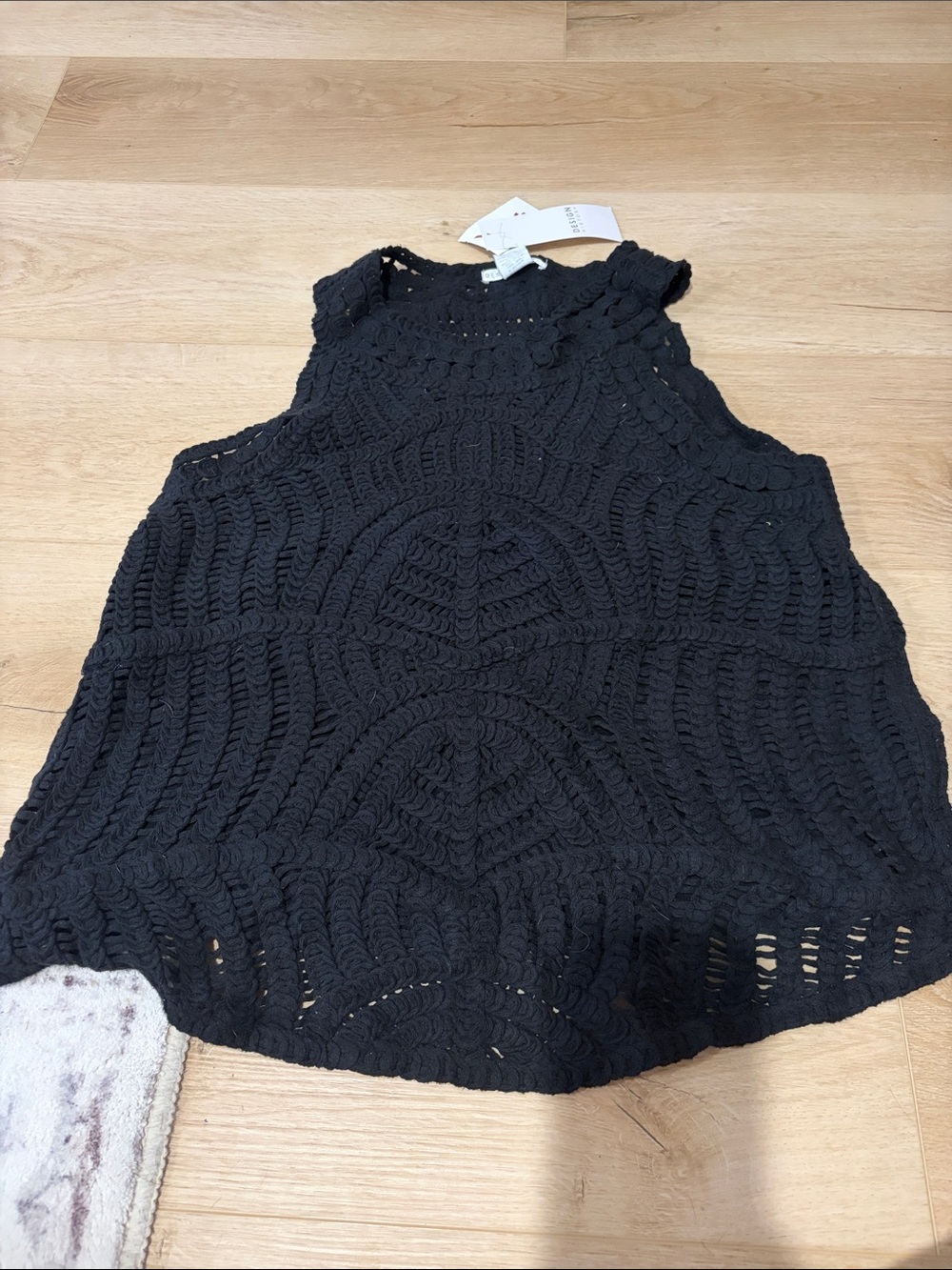Design Black Crochet Tank Top NWT size large